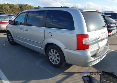 2011 Chrysler Town & Country Touring-L z USA, uszkodzony, nr VIN 2A4RR8DG5BR607811
